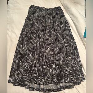 Elegant Black and White Patterned Skirt